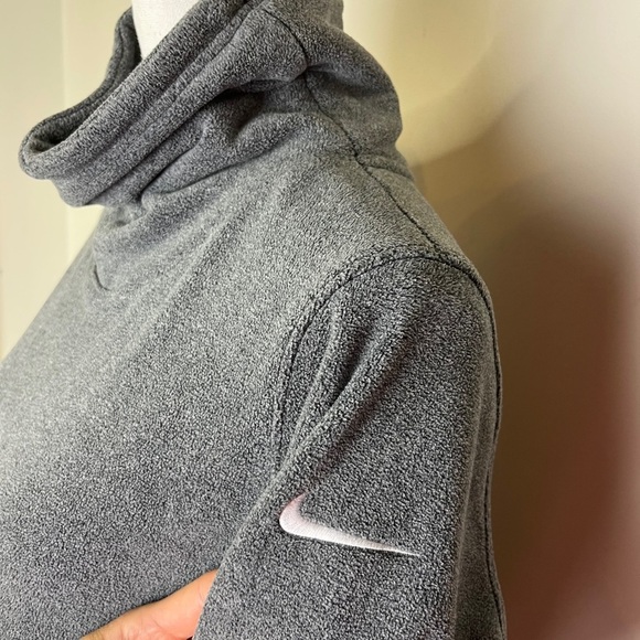 Nike Tech Dri-FIT Womens M Funnel Neck Pullover Sweatshirt Gray Cowlneck Cozy - Picture 2 of 10